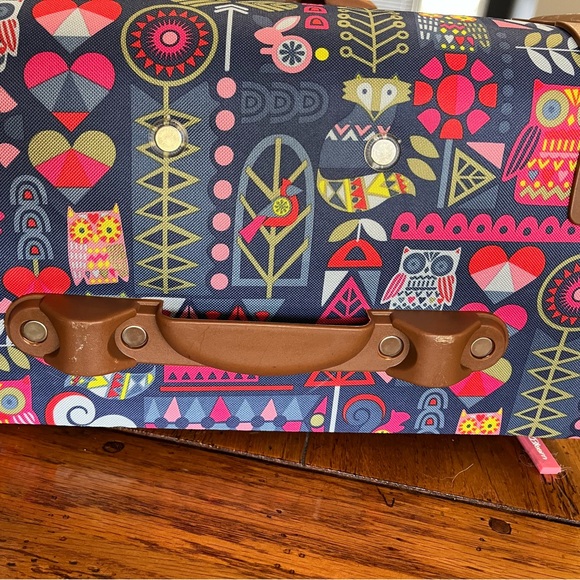 NWT- Lily Bloom rolling carry on bag. - Picture 11 of 12